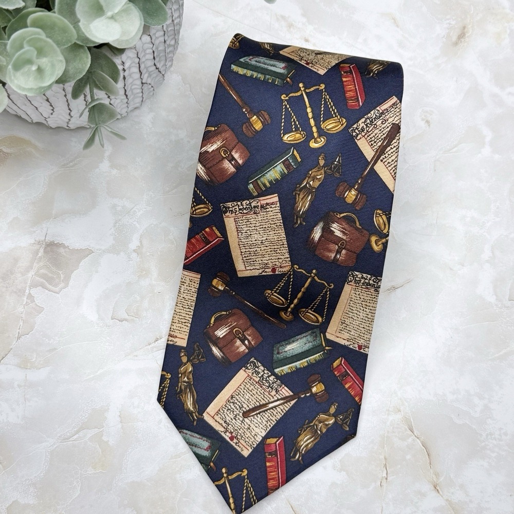 Alynn Honest Lawyer Silk Tie Navy 3 3/4" - 56 1/2" Business‎ Casual Preppy